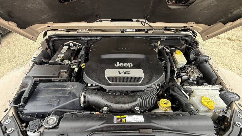 2016 Jeep Wrangler Unlimited Sahara 75th Anniversary