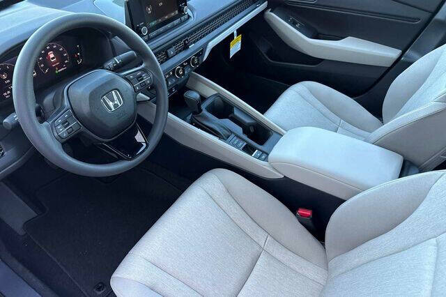 2025 Honda Accord SE