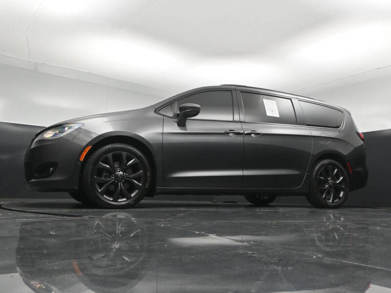 2019 Chrysler Pacifica Touring L Plus