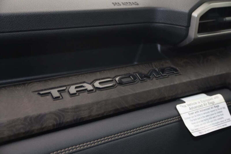 2024 Toyota Tacoma Limited HV