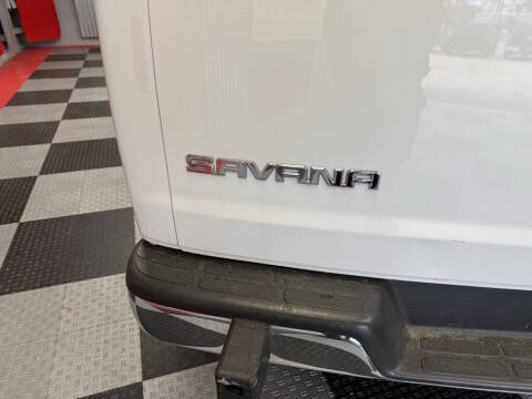 2024 GMC Savana 2500