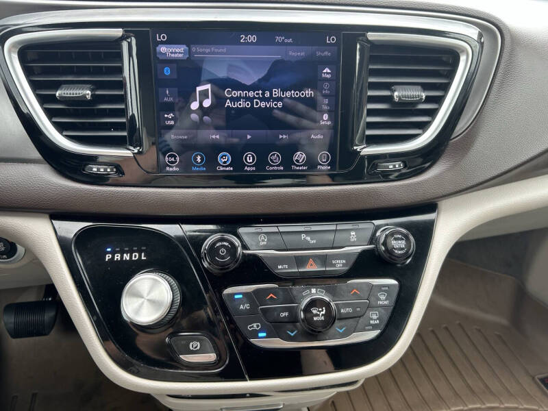 2019 Chrysler Pacifica Touring L Plus