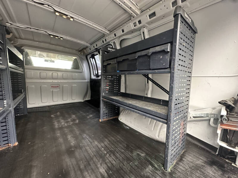 2021 Chevrolet Express 2500