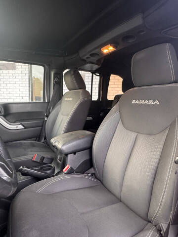 2016 Jeep Wrangler Unlimited Sahara