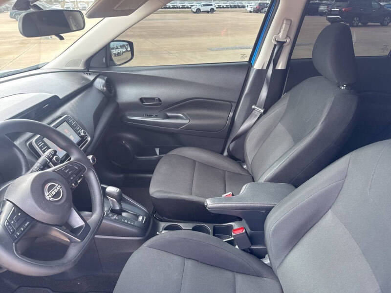 2024 Nissan Kicks S