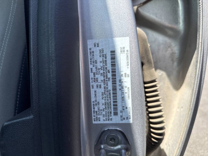 2020 Ford Escape SE