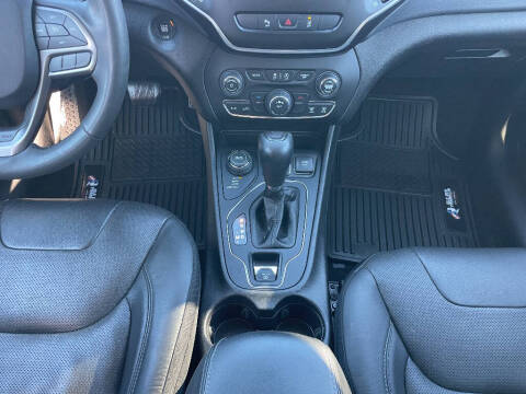 2021 Jeep Cherokee Latitude Lux