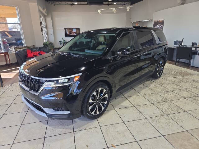 2023 Kia Carnival EX