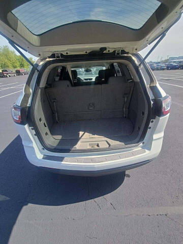 2017 Chevrolet Traverse LS