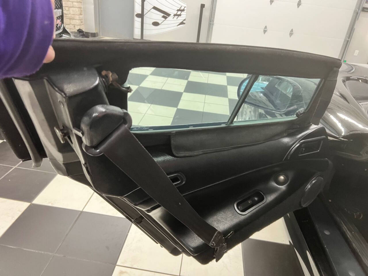 1996 Dodge Viper 29