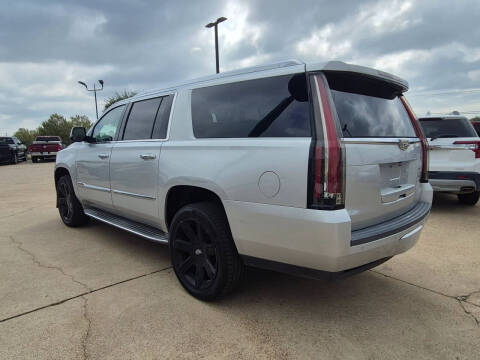 2016 Cadillac Escalade ESV Luxury Collection