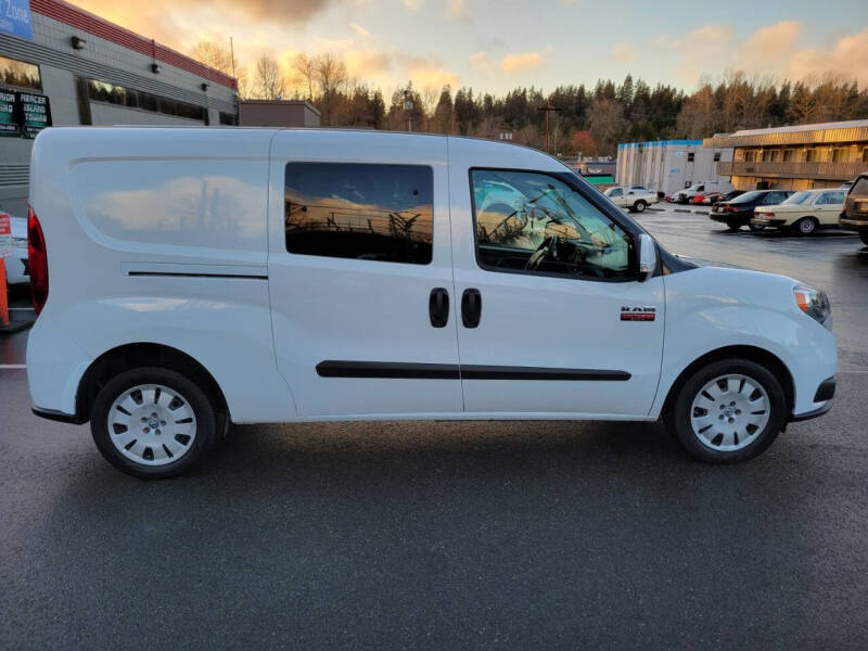 2019 RAM Promaster City SLT photo 8