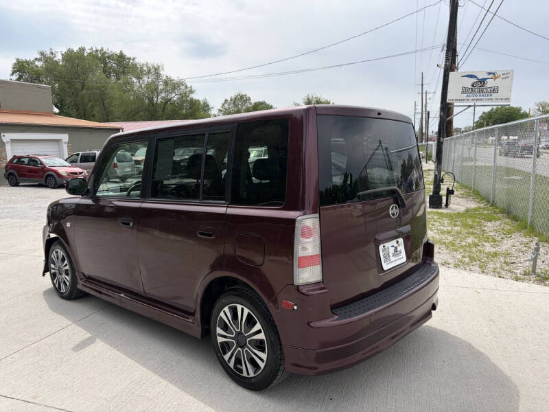 2005 Scion xB