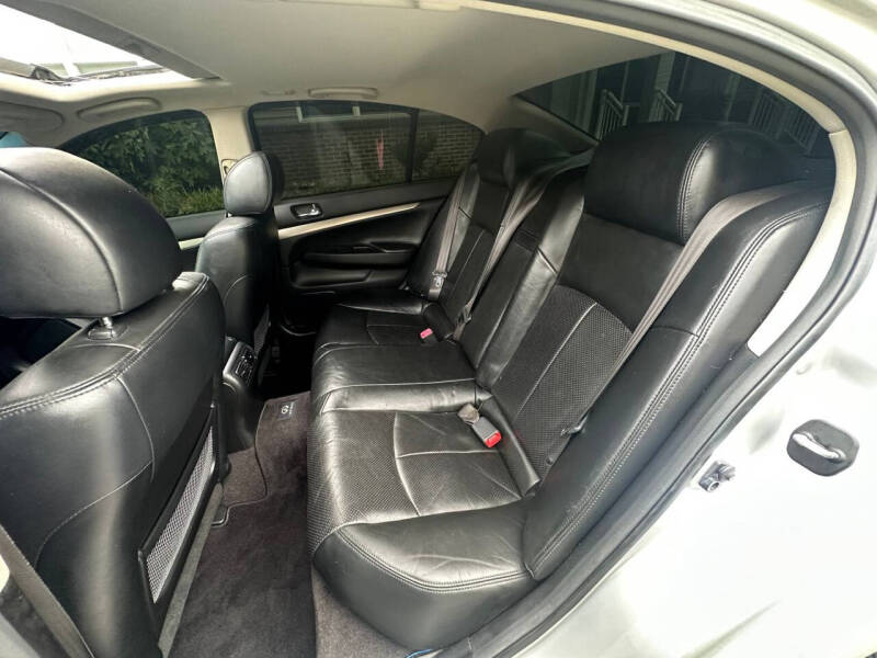 2011 Infiniti G37 Sedan x