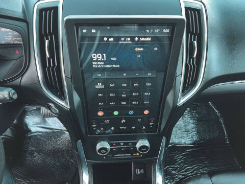 2022 Ford Edge Titanium