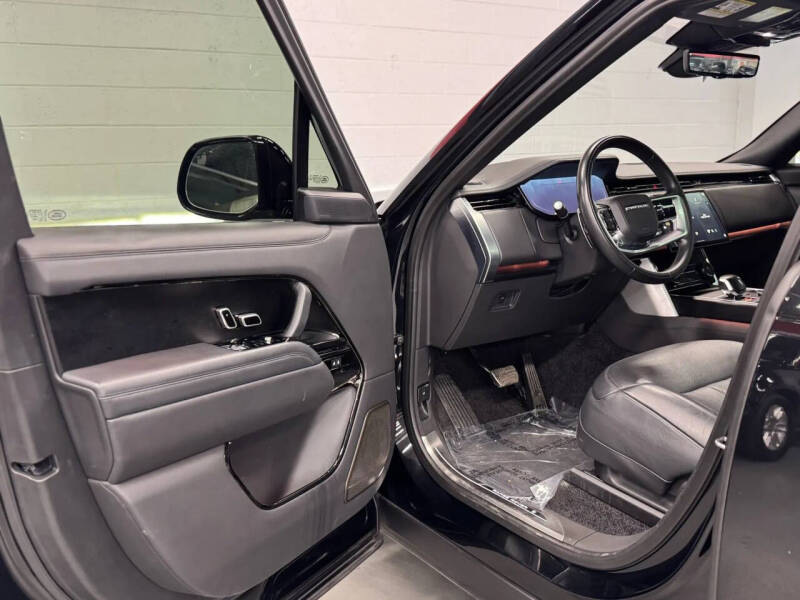 2023 Land Rover Range Rover P530 SV LWB