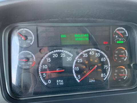 2016 Freightliner M2 106