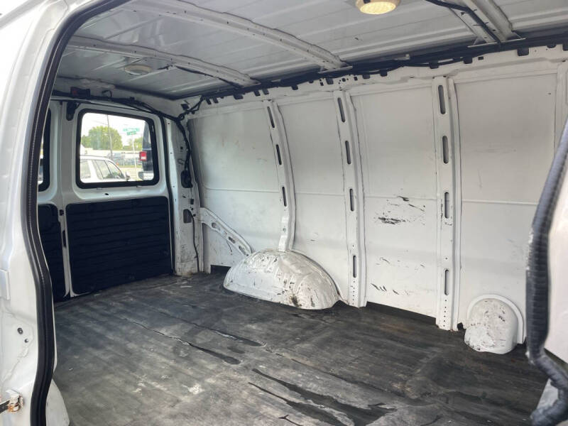 2011 GMC Savana 2500