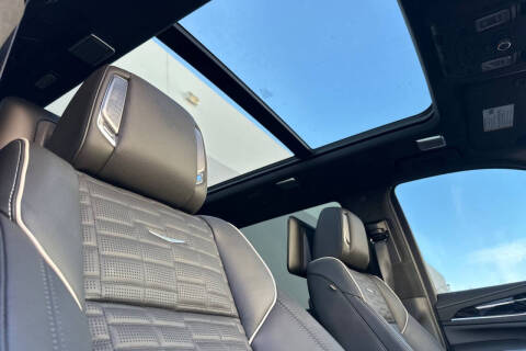 2023 Cadillac Escalade-V