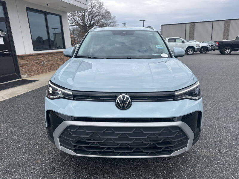 2025 Volkswagen Taos SE