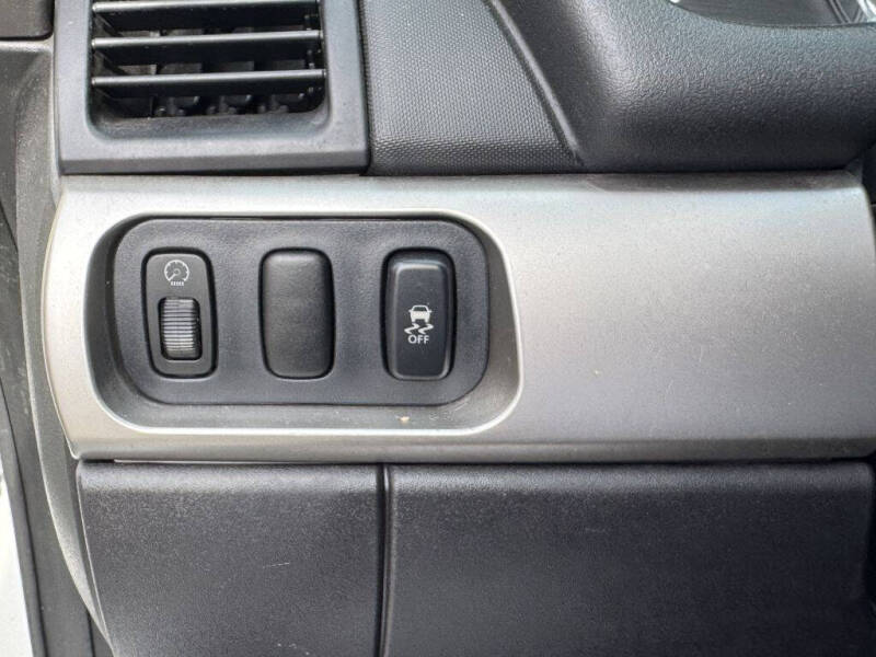 2012 Mitsubishi Galant FE