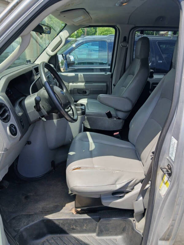 2013 Ford E-Series E-150 XL