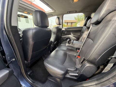 2008 Mitsubishi Outlander XLS