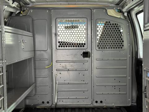 2017 GMC Savana 2500