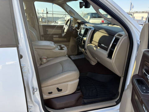 2017 RAM 3500 Laramie