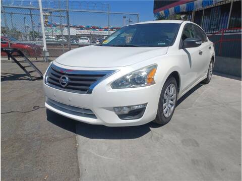 2015 Nissan Altima for sale at CHAMPION MOTORZ in Fresno CA