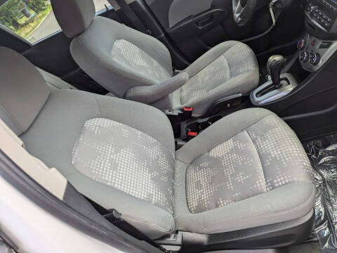 2015 Chevrolet Sonic LS Auto