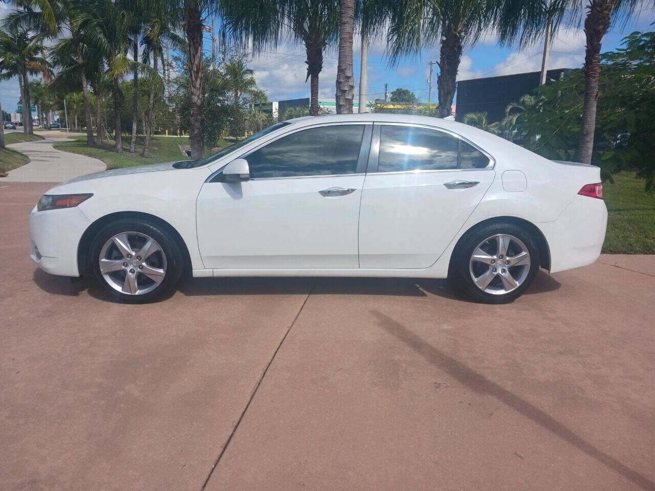 2013 ACURA TSX Sedan - $9,999