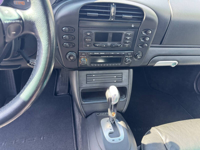 2003 Porsche 911 Carrera