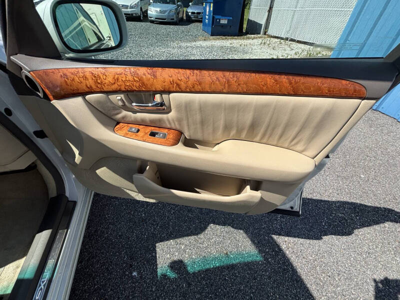 2004 Lexus LS 430 - Photo 14