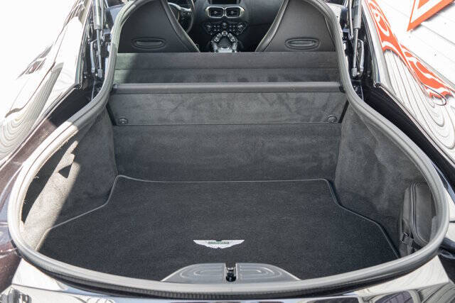 2021 Aston Martin Vantage
