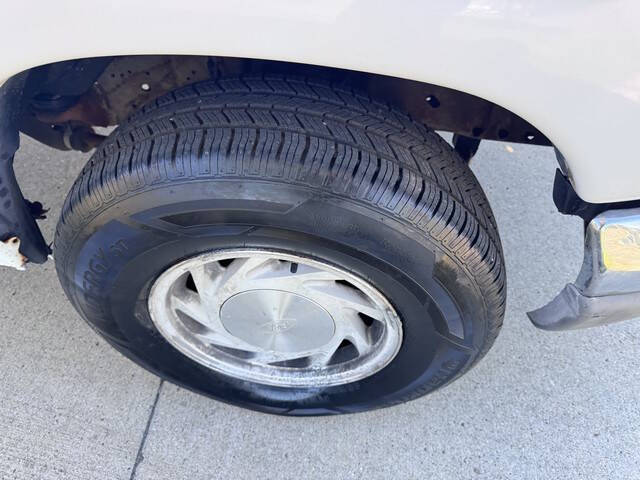 2002 Ford E-Series E-250