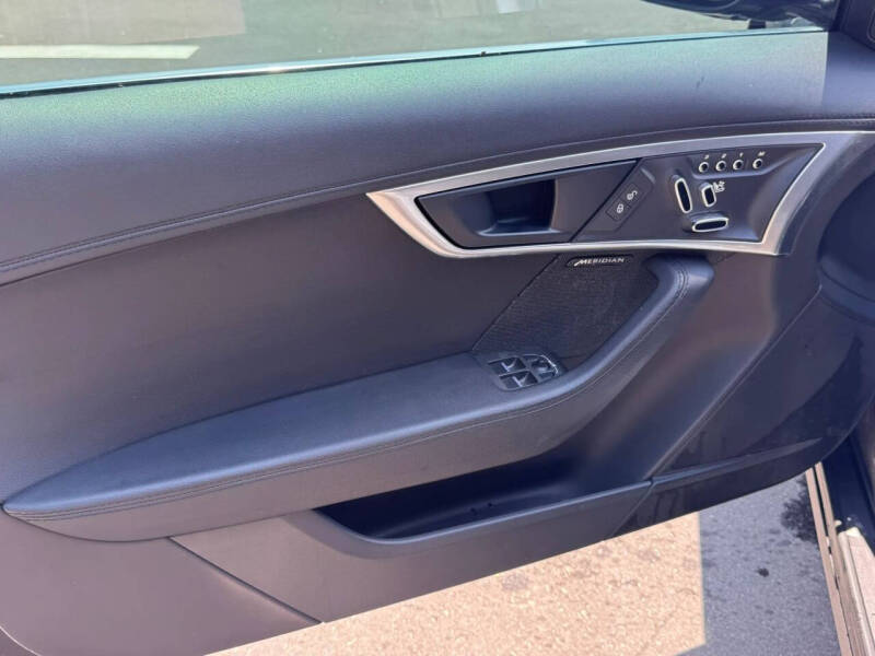 2018 Jaguar F-TYPE 296HP