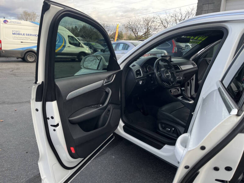 2016 Audi Q3 2.0T Premium Plus