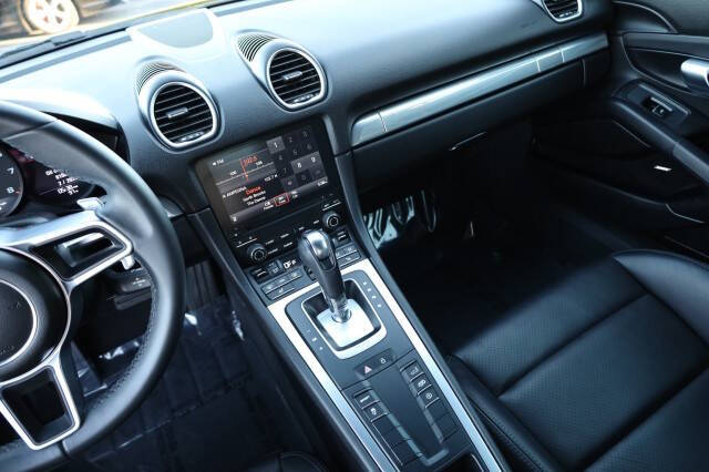 2021 Porsche 718 Cayman