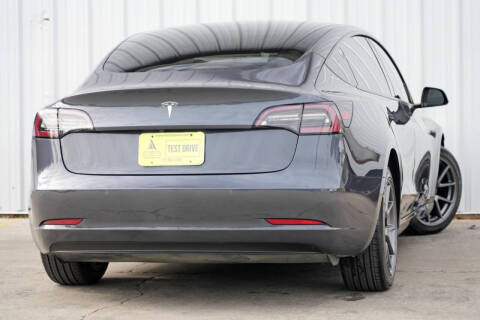 2021 Tesla Model 3 Standard Range Plus