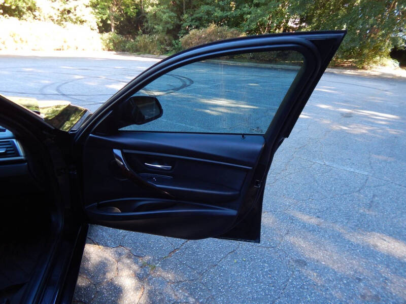 2018 BMW 3 Series 320i