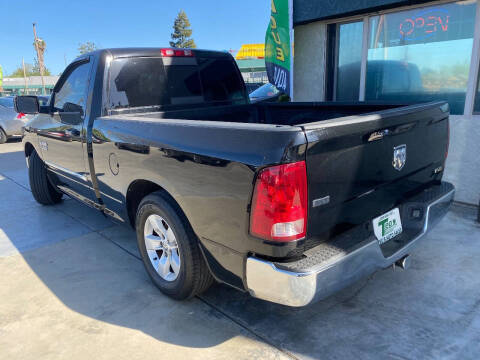 2013 RAM 1500 SLT