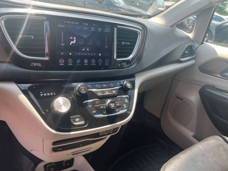 2018 Chrysler Pacifica Touring L Plus