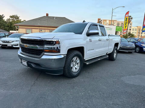 2018 Chevrolet Silverado 1500 for sale at Ronnie Motors LLC in San Jose CA