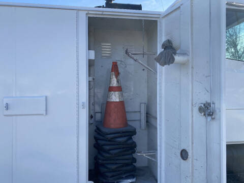 2002 Freightliner FL60