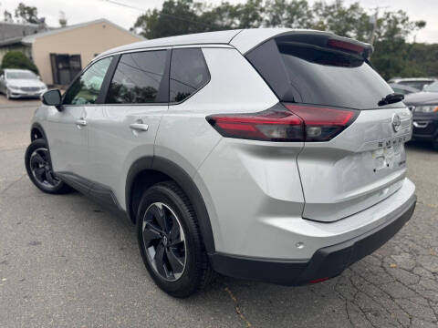 2024 Nissan Rogue SV