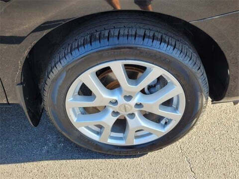 2013 Nissan Rogue SV w/SL Package