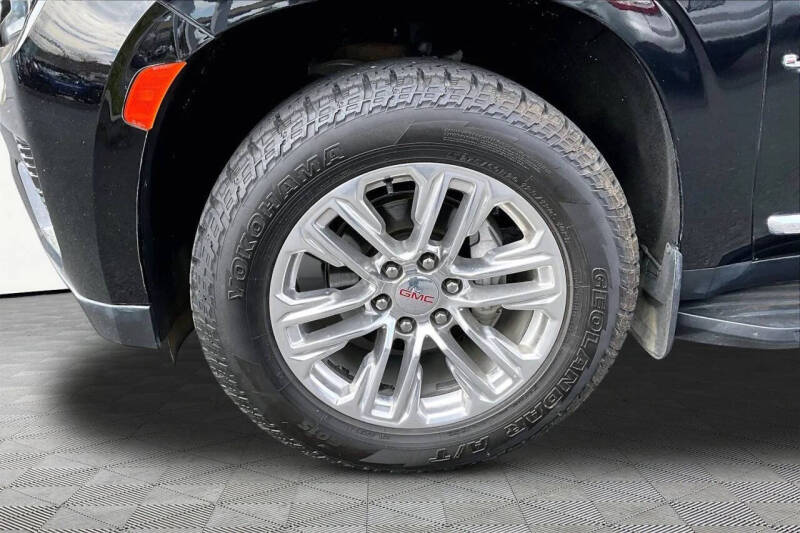 2022 GMC Yukon SLT