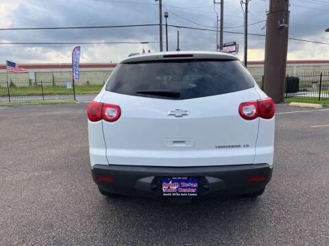 2011 Chevrolet Traverse LS