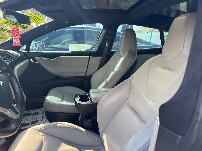 2015 Tesla Model S P90D